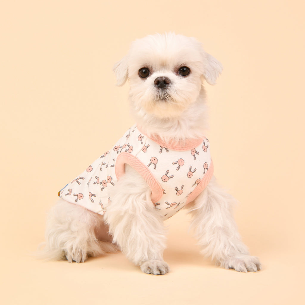 camiseta algodon con estampado conejitos bonita a la vez que comoda y transpirable 