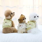 Peto Beige de Punto para Perros con Bolsillo y Ardilla Bordada – Cálido, Suave