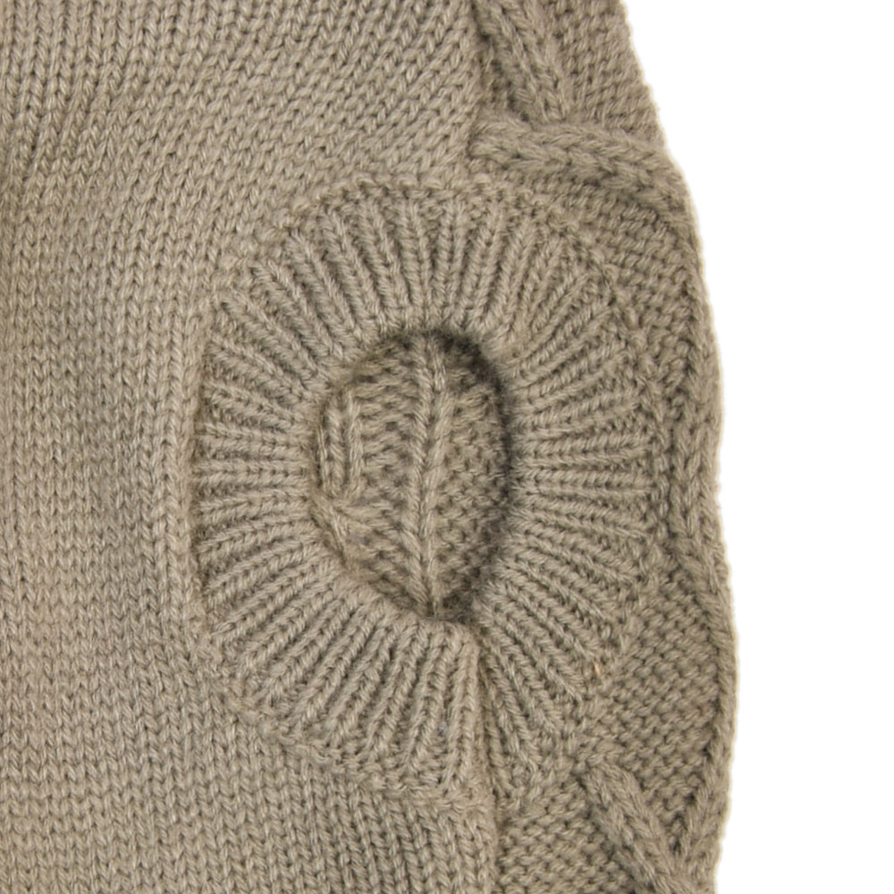 Sueter de punto con diseño trenzado  sin mangas elegante